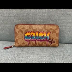 Rare Coach New York Graffiti Wallet
